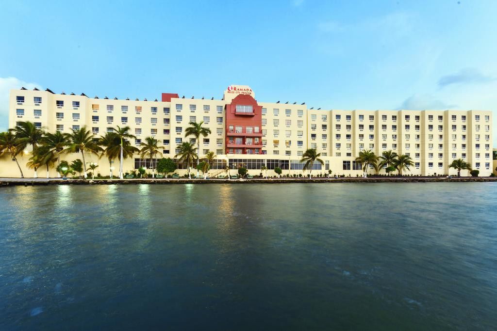 Ramada By Wyndham Princess Беліз Екстер'єр фото